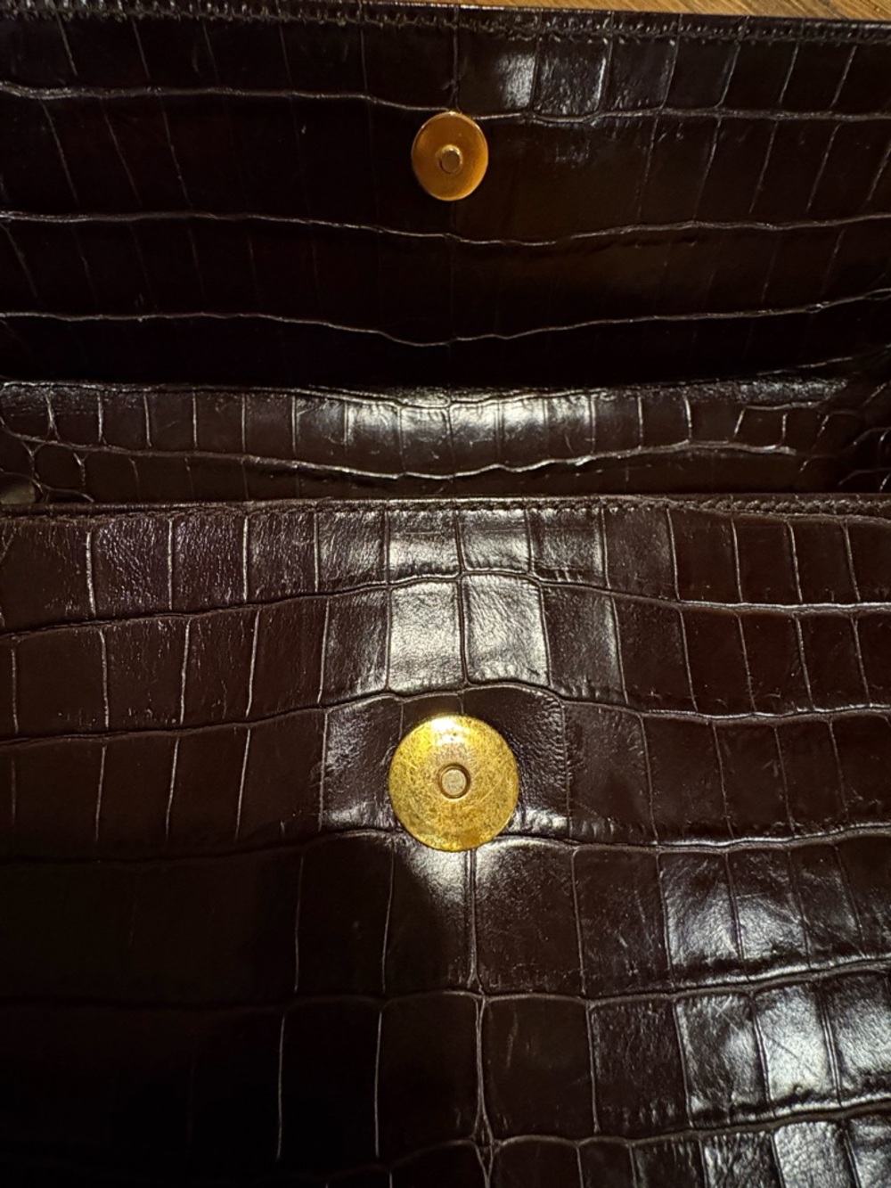 Salvatore Ferragamo Vintage Dark Brown Croc-Embossed Leather shoulder bag purse - Picture 11 of 15